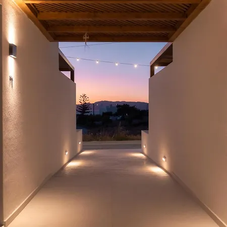 Lavea Milos Boutique