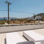 Lavea Milos * Pollonia