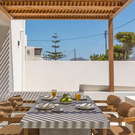 Lavea Milos * Πολλώνια