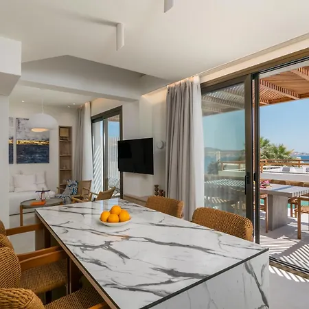 Lavea Milos * Πολλώνια