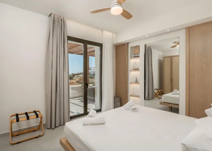 Lavea Milos Pollonia