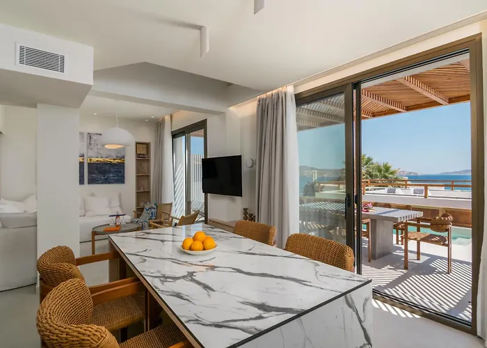 Lavea Milos * Pollonia