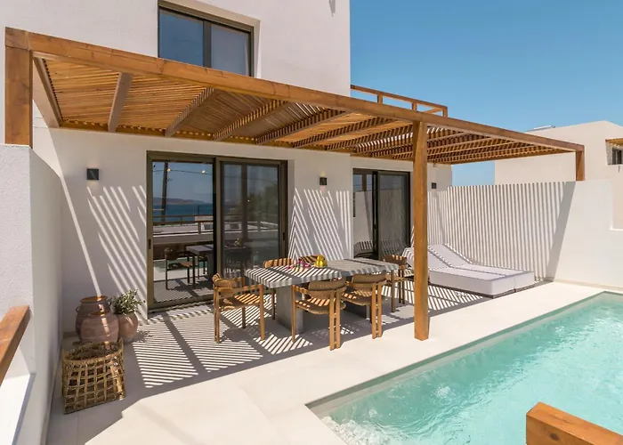 Lavea Milos * Pollonia