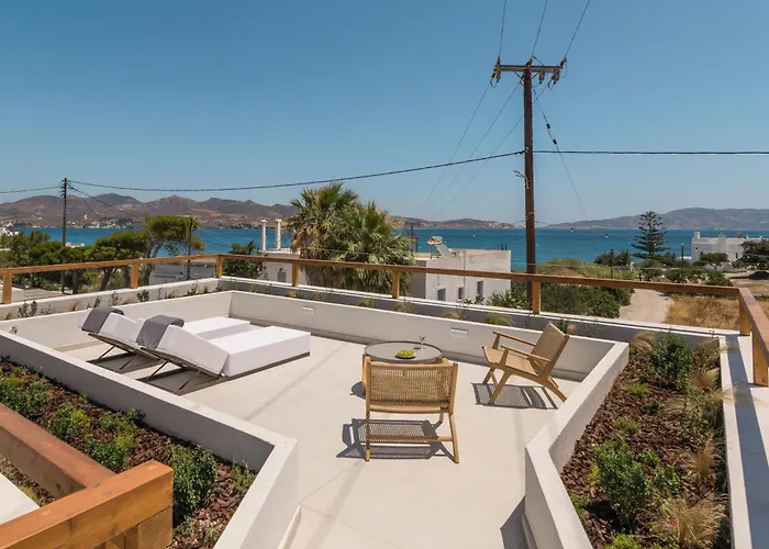 Lavea Milos Pollonia